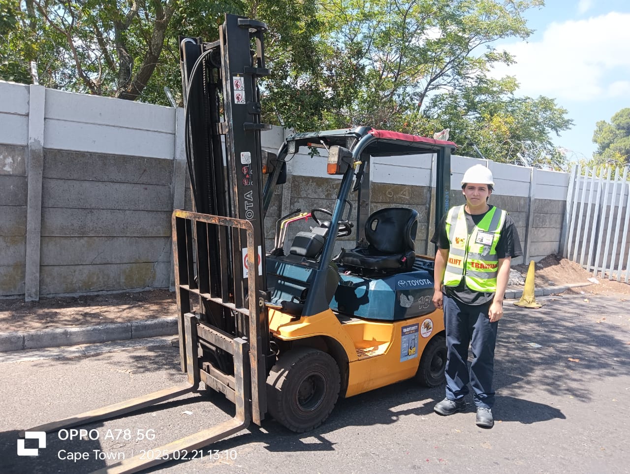 FORKLIFT